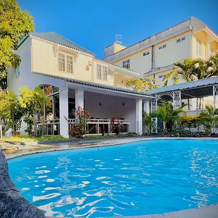 N.Caunhye Villa Pereybere Beach Exterior photo